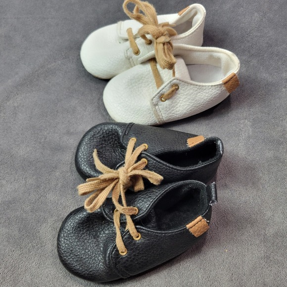 Other - Baby Soft Sole Moccasins Bundle Black White Faux Leather Size 13 5in Minimalist